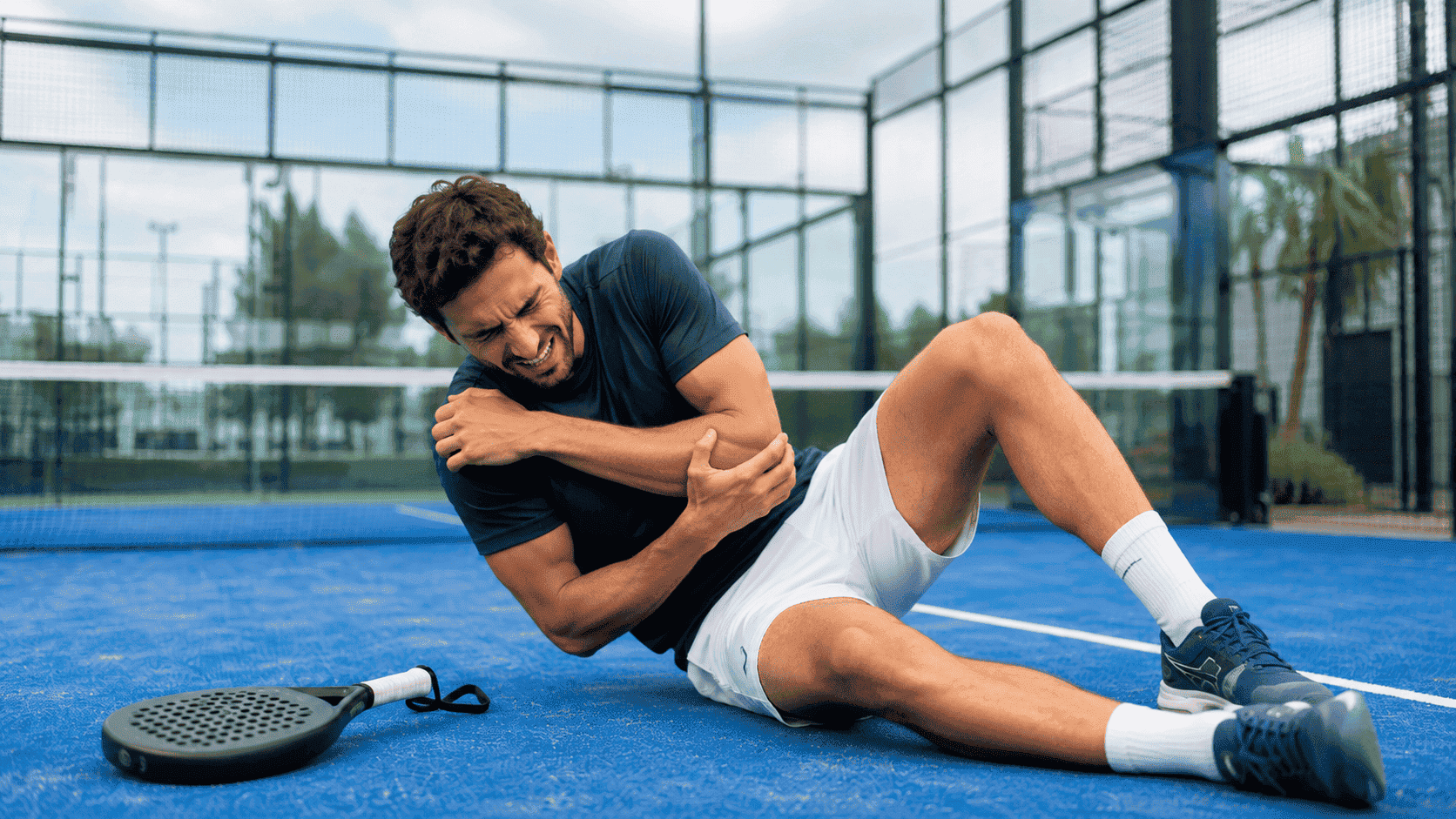 Padelspeler met een blessure